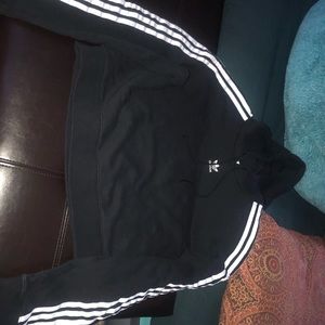 Women’s cropped adidas sweatshirt
